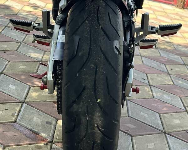 Черный Сузуки GSR 400, объемом двигателя 0.4 л и пробегом 26 тыс. км за 4700 $, фото 8 на Automoto.ua