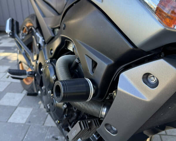 Черный Сузуки GSR 400, объемом двигателя 0.4 л и пробегом 37 тыс. км за 4500 $, фото 12 на Automoto.ua