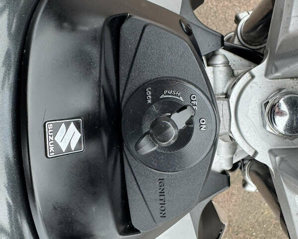 Сузукі GSR 400, об'ємом двигуна 0 л та пробігом 23 тис. км за 3900 $, фото 13 на Automoto.ua