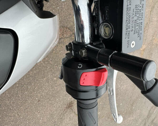 Сузукі GSR 400, об'ємом двигуна 0 л та пробігом 23 тис. км за 3900 $, фото 14 на Automoto.ua