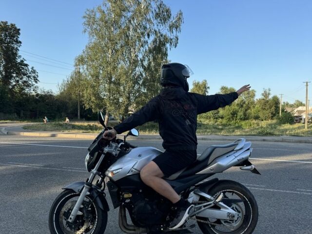 Сузукі GSR 400, об'ємом двигуна 100 л та пробігом 0 тис. км за 4000 $, фото 6 на Automoto.ua