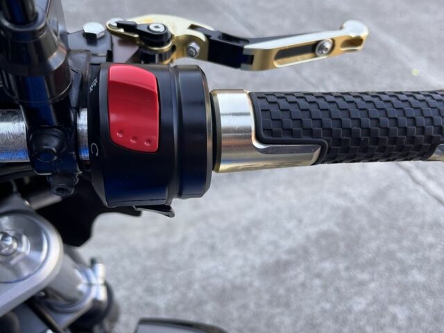 Сузукі GSR 400, об'ємом двигуна 0.4 л та пробігом 0 тис. км за 4400 $, фото 8 на Automoto.ua