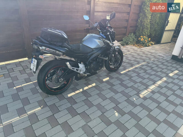 Сузуки GSR 400 2010 в Киеве на Automoto.ua Серый Сузуки GSR 400, объемом двигателя 0.4 л и пробегом 51 тыс. км за 4300 $, фото 4 на Automoto.ua