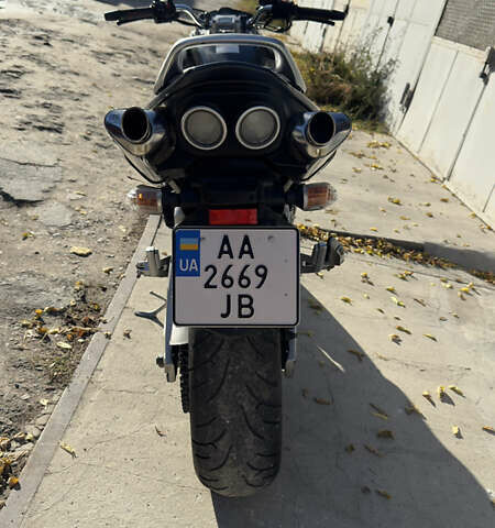 Серый Сузуки GSR 400, объемом двигателя 0.4 л и пробегом 33 тыс. км за 4000 $, фото 6 на Automoto.ua