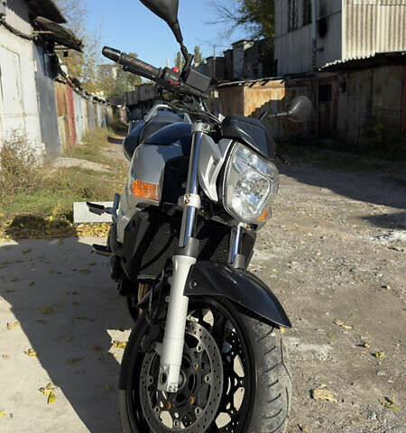 Серый Сузуки GSR 400, объемом двигателя 0.4 л и пробегом 33 тыс. км за 4000 $, фото 1 на Automoto.ua