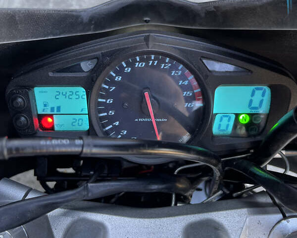 Синій Сузукі GSR 400, об'ємом двигуна 0.4 л та пробігом 24 тис. км за 4400 $, фото 5 на Automoto.ua