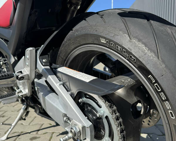 Белый Сузуки GSR 600, объемом двигателя 0.6 л и пробегом 38 тыс. км за 5300 $, фото 7 на Automoto.ua