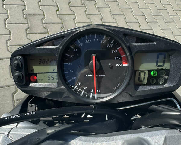 Белый Сузуки GSR 600, объемом двигателя 0.6 л и пробегом 38 тыс. км за 5300 $, фото 9 на Automoto.ua