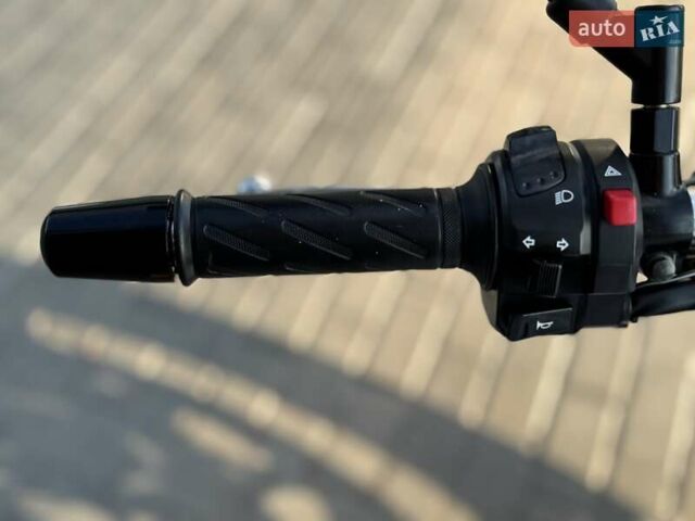 Белый Сузуки GSR 600, объемом двигателя 0.6 л и пробегом 23 тыс. км за 5699 $, фото 23 на Automoto.ua