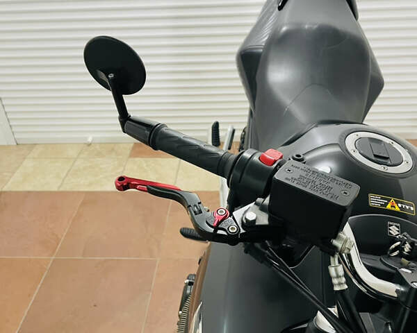 Черный Сузуки GSR 600, объемом двигателя 0.6 л и пробегом 50 тыс. км за 5600 $, фото 11 на Automoto.ua