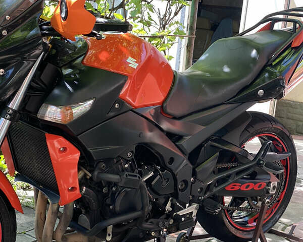 Красный Сузуки GSR 600, объемом двигателя 0.6 л и пробегом 62 тыс. км за 3999 $, фото 10 на Automoto.ua