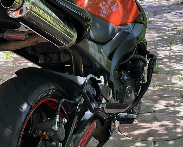 Красный Сузуки GSR 600, объемом двигателя 0.6 л и пробегом 62 тыс. км за 3999 $, фото 7 на Automoto.ua
