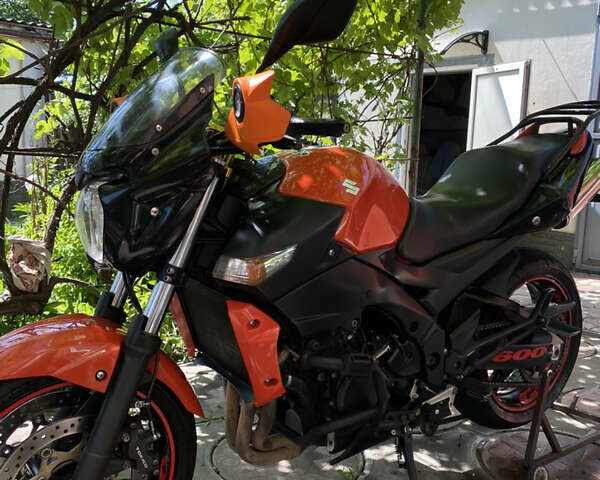 Красный Сузуки GSR 600, объемом двигателя 0.6 л и пробегом 62 тыс. км за 3999 $, фото 3 на Automoto.ua