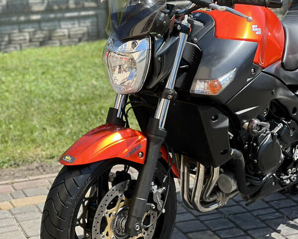 Красный Сузуки GSR 600, объемом двигателя 0.6 л и пробегом 28 тыс. км за 5750 $, фото 5 на Automoto.ua