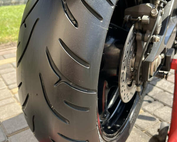 Красный Сузуки GSR 600, объемом двигателя 0.6 л и пробегом 28 тыс. км за 5750 $, фото 17 на Automoto.ua