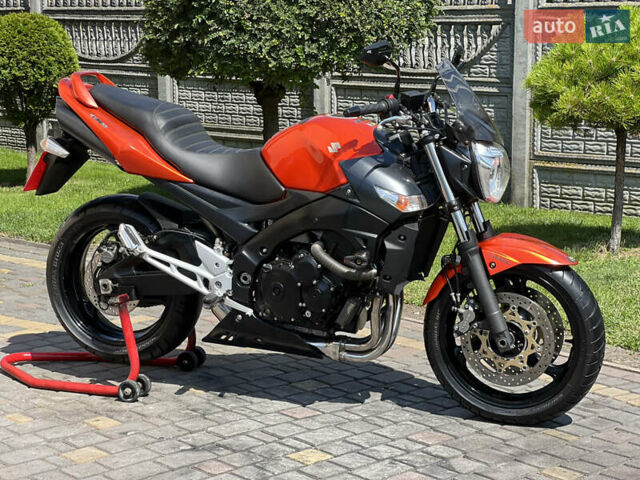 Красный Сузуки GSR 600, объемом двигателя 0.6 л и пробегом 28 тыс. км за 5750 $, фото 24 на Automoto.ua