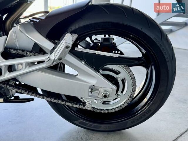 Сузуки GSR 600, объемом двигателя 0.6 л и пробегом 26 тыс. км за 5299 $, фото 12 на Automoto.ua