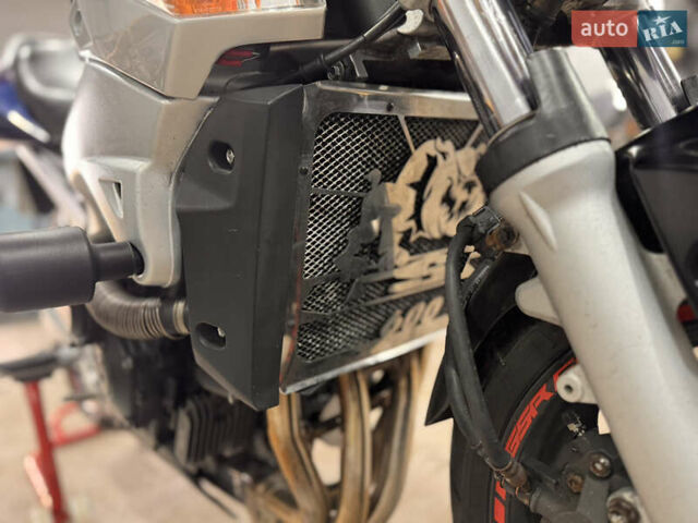 Сузуки GSR 600, объемом двигателя 0.6 л и пробегом 32 тыс. км за 3900 $, фото 4 на Automoto.ua