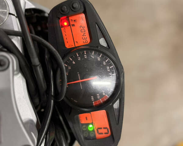 Сузуки GSR 600, объемом двигателя 0.6 л и пробегом 32 тыс. км за 3900 $, фото 10 на Automoto.ua