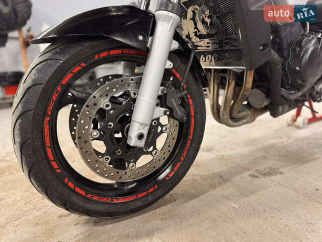 Сузуки GSR 600, объемом двигателя 0.6 л и пробегом 32 тыс. км за 3900 $, фото 7 на Automoto.ua