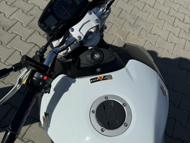 Сузуки GSR 600, объемом двигателя 0.6 л и пробегом 0 тыс. км за 5300 $, фото 3 на Automoto.ua