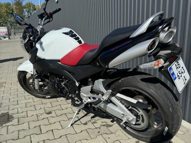 Сузуки GSR 600, объемом двигателя 0.6 л и пробегом 0 тыс. км за 5300 $, фото 1 на Automoto.ua