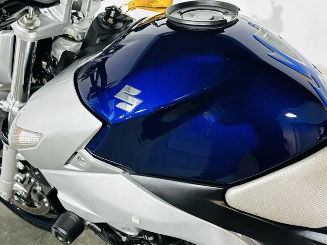 Сузуки GSR 600, объемом двигателя 0.6 л и пробегом 0 тыс. км за 4750 $, фото 12 на Automoto.ua