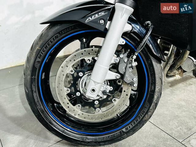 Сузуки GSR 600, объемом двигателя 0.6 л и пробегом 28 тыс. км за 4750 $, фото 9 на Automoto.ua