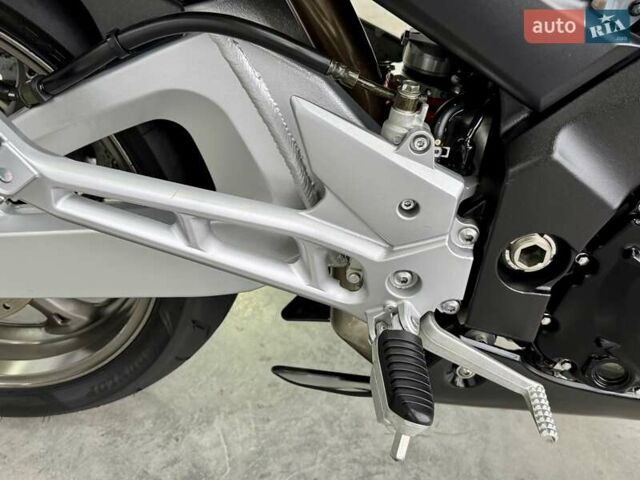 Сузуки GSR 600, объемом двигателя 0.6 л и пробегом 14 тыс. км за 5499 $, фото 9 на Automoto.ua