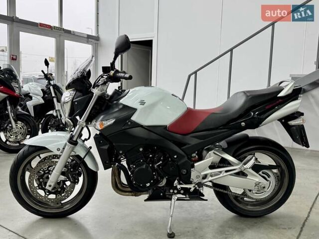 Сузуки GSR 600, объемом двигателя 0.6 л и пробегом 14 тыс. км за 5499 $, фото 3 на Automoto.ua