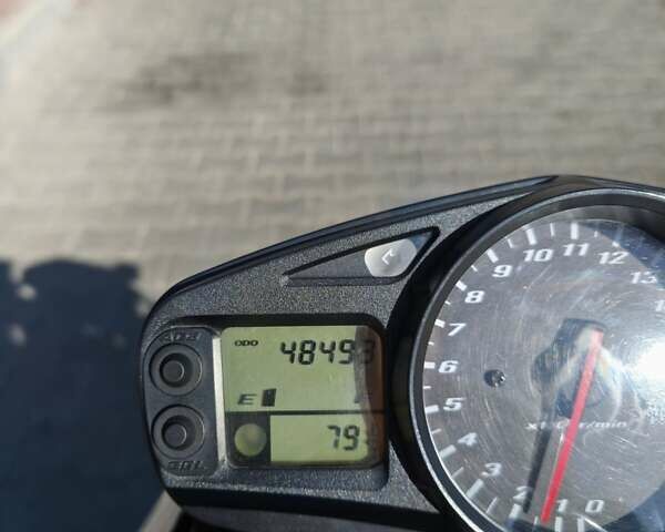Сузукі GSR 600, об'ємом двигуна 0.6 л та пробігом 48 тис. км за 5800 $, фото 14 на Automoto.ua