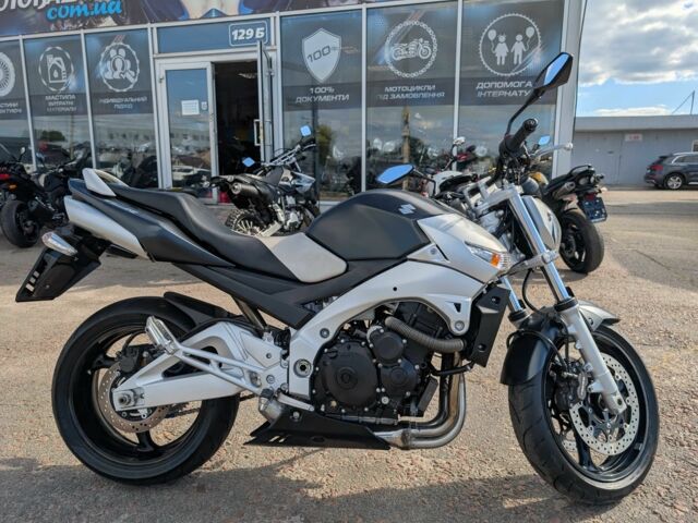 Сузуки GSR 600, объемом двигателя 0.6 л и пробегом 0 тыс. км за 5399 $, фото 4 на Automoto.ua