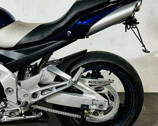 Сузуки GSR 600, объемом двигателя 0.6 л и пробегом 28 тыс. км за 4750 $, фото 4 на Automoto.ua