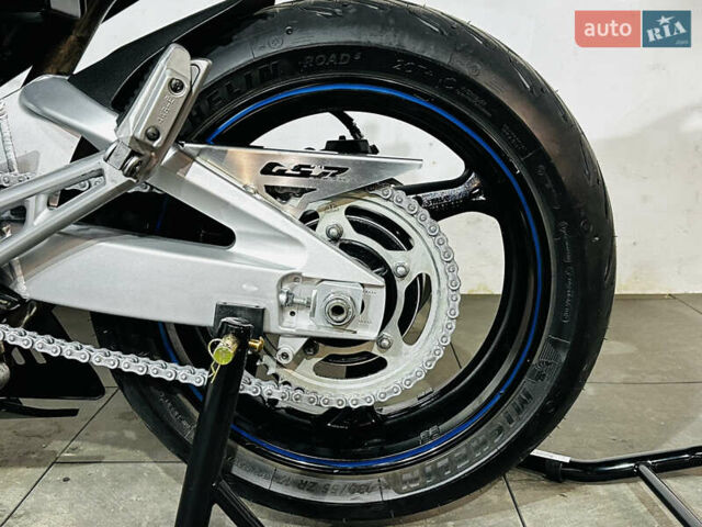 Сузуки GSR 600, объемом двигателя 0.6 л и пробегом 28 тыс. км за 4750 $, фото 6 на Automoto.ua