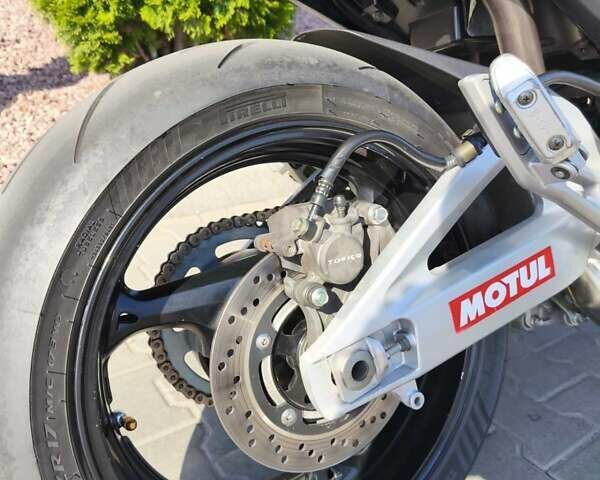 Сузукі GSR 600, об'ємом двигуна 0.6 л та пробігом 48 тис. км за 5800 $, фото 6 на Automoto.ua