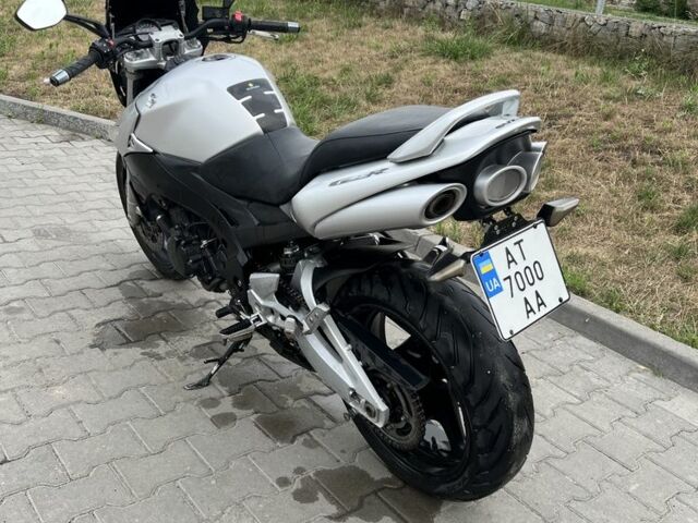 Сузукі GSR 600, об'ємом двигуна 0.6 л та пробігом 0 тис. км за 4800 $, фото 4 на Automoto.ua