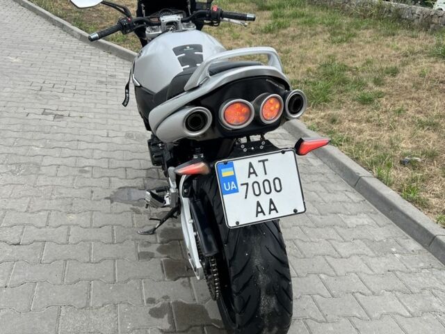 Сузукі GSR 600, об'ємом двигуна 0.6 л та пробігом 0 тис. км за 4800 $, фото 8 на Automoto.ua