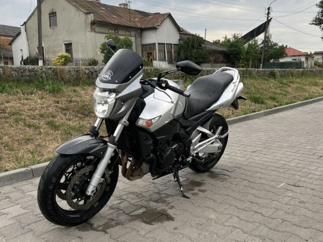 Сузукі GSR 600, об'ємом двигуна 0.6 л та пробігом 0 тис. км за 4800 $, фото 2 на Automoto.ua