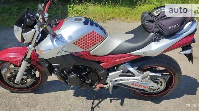 Сузуки GSR 600, объемом двигателя 0 л и пробегом 29 тыс. км за 2996 $, фото 1 на Automoto.ua