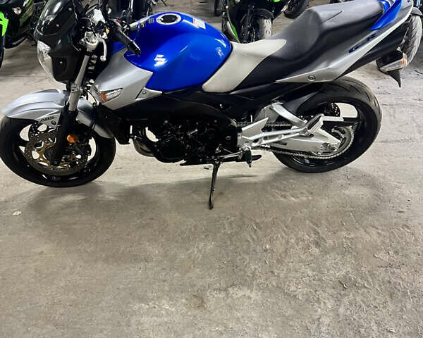 Сузукі GSR 600, об'ємом двигуна 0.6 л та пробігом 27 тис. км за 5500 $, фото 6 на Automoto.ua