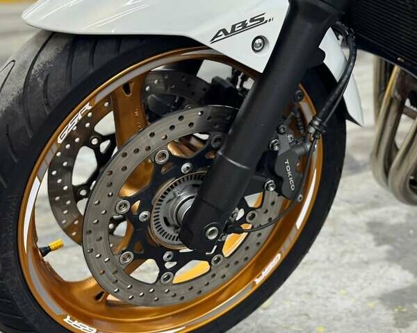 Сузуки GSR 600, объемом двигателя 0 л и пробегом 19 тыс. км за 5500 $, фото 1 на Automoto.ua