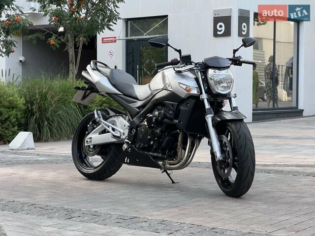 Сузуки GSR 600, объемом двигателя 0.6 л и пробегом 23 тыс. км за 5500 $, фото 3 на Automoto.ua