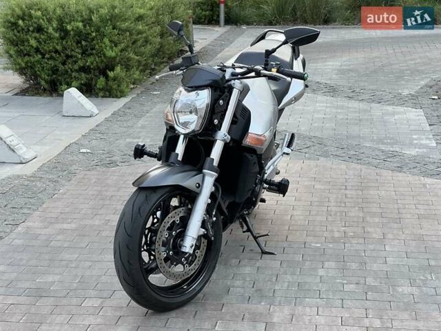 Сузуки GSR 600, объемом двигателя 0.6 л и пробегом 23 тыс. км за 5500 $, фото 5 на Automoto.ua