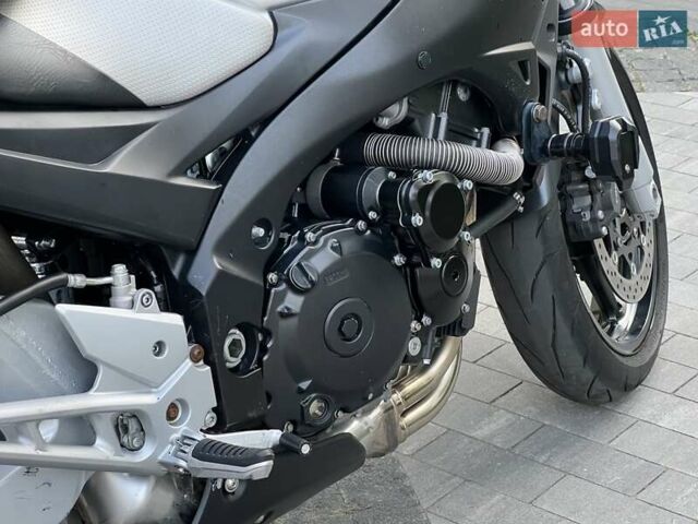 Сузуки GSR 600, объемом двигателя 0.6 л и пробегом 23 тыс. км за 5500 $, фото 26 на Automoto.ua
