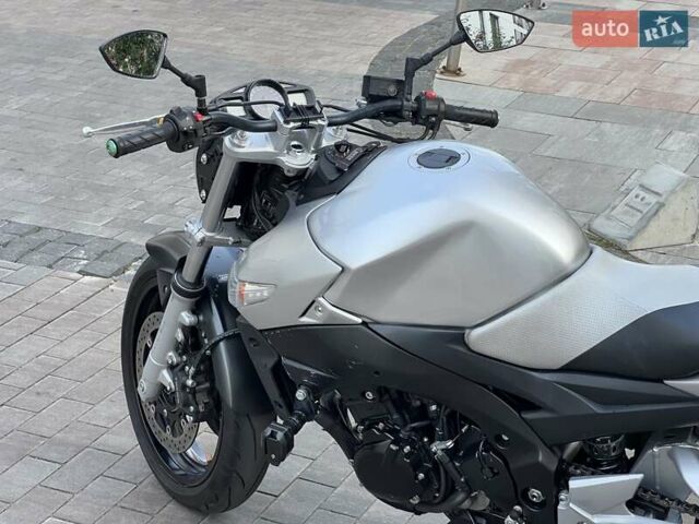 Сузуки GSR 600, объемом двигателя 0.6 л и пробегом 23 тыс. км за 5500 $, фото 9 на Automoto.ua