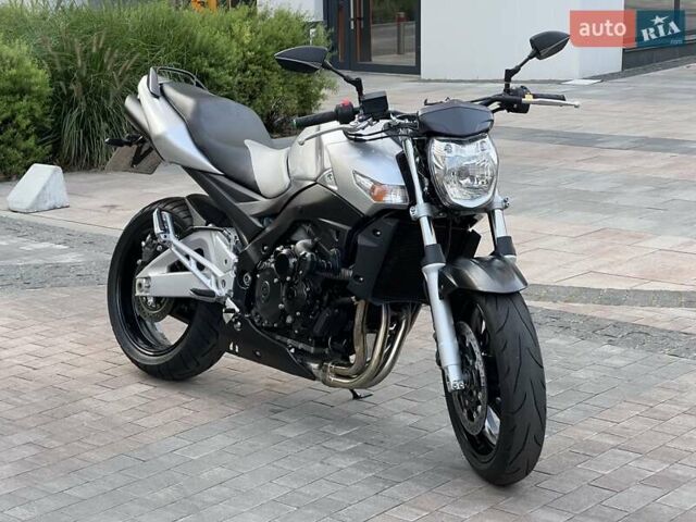 Сузуки GSR 600, объемом двигателя 0.6 л и пробегом 23 тыс. км за 5500 $, фото 8 на Automoto.ua