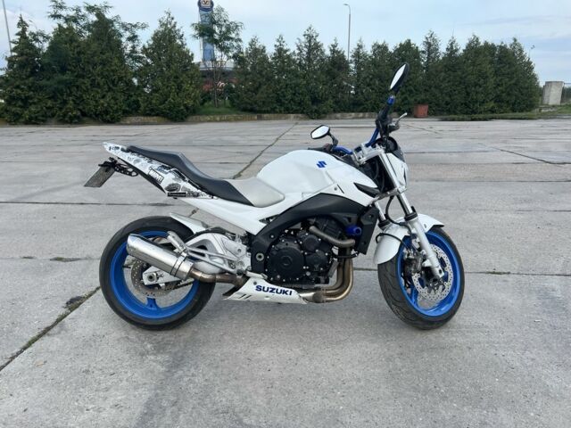 Сузукі GSR 600, об'ємом двигуна 0.6 л та пробігом 0 тис. км за 3000 $, фото 9 на Automoto.ua