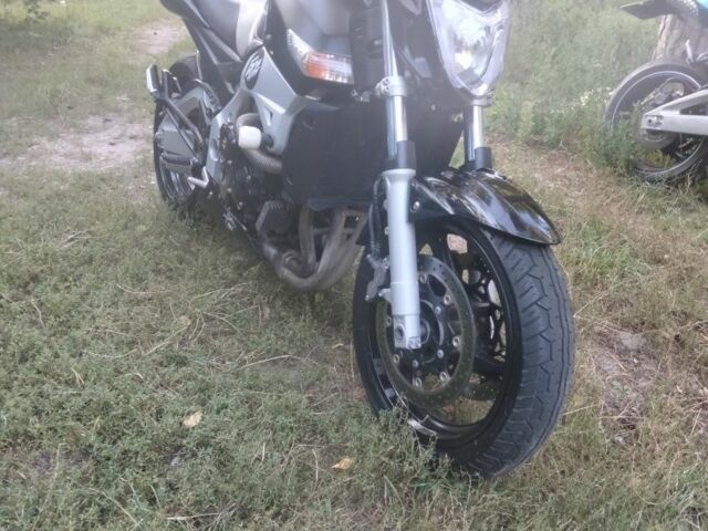 Сузуки GSR 600, объемом двигателя 0.6 л и пробегом 0 тыс. км за 2900 $, фото 5 на Automoto.ua