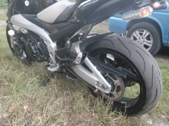 Сузуки GSR 600, объемом двигателя 0.6 л и пробегом 0 тыс. км за 2900 $, фото 3 на Automoto.ua