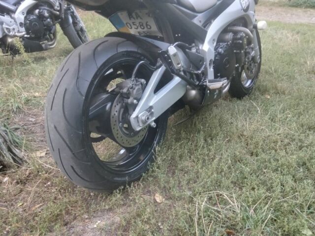 Сузуки GSR 600, объемом двигателя 0.6 л и пробегом 0 тыс. км за 2900 $, фото 2 на Automoto.ua